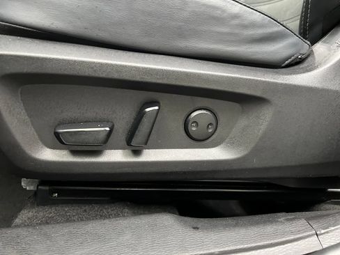Used 2025 Mitsubishi Outlander SE AWD/4WD image 13