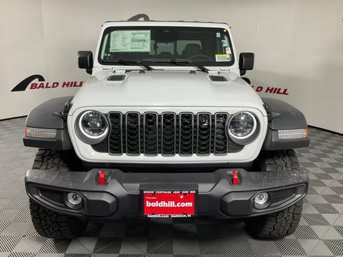 New 2026 Jeep Gladiator Rubicon image 2