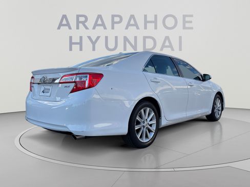 Used 2012 Toyota Camry XLE w/ Leather Pkg FWD image 5