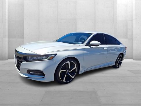Used 2019 Honda Accord Sport image 3