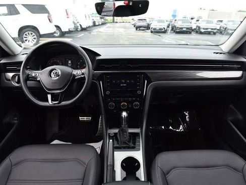 Certified 2020 Volkswagen Passat 2.0T R-Line FWD image 7