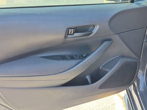 Used 2023 Toyota Corolla LE FWD image 12