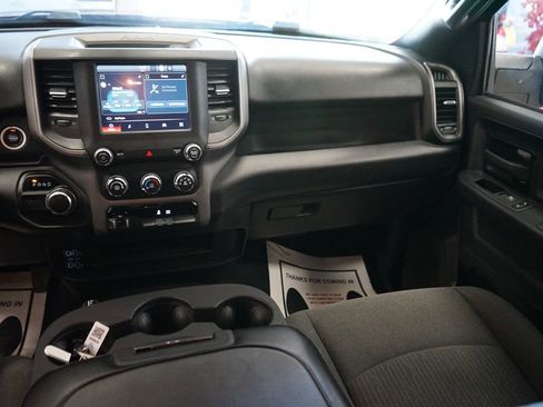 Used 2024 RAM 2500 Tradesman w/ Chrome Appearance Group AWD/4WD image 10