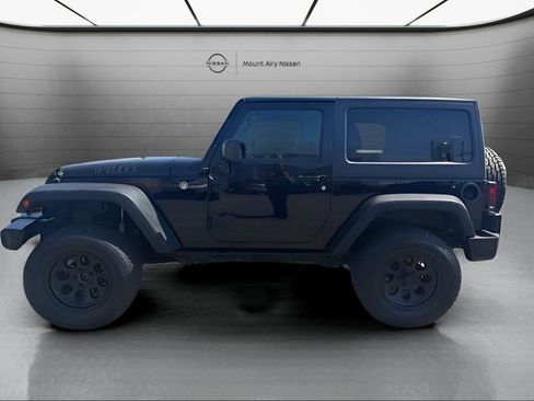 Used 2016 Jeep Wrangler Sport AWD/4WD image 6