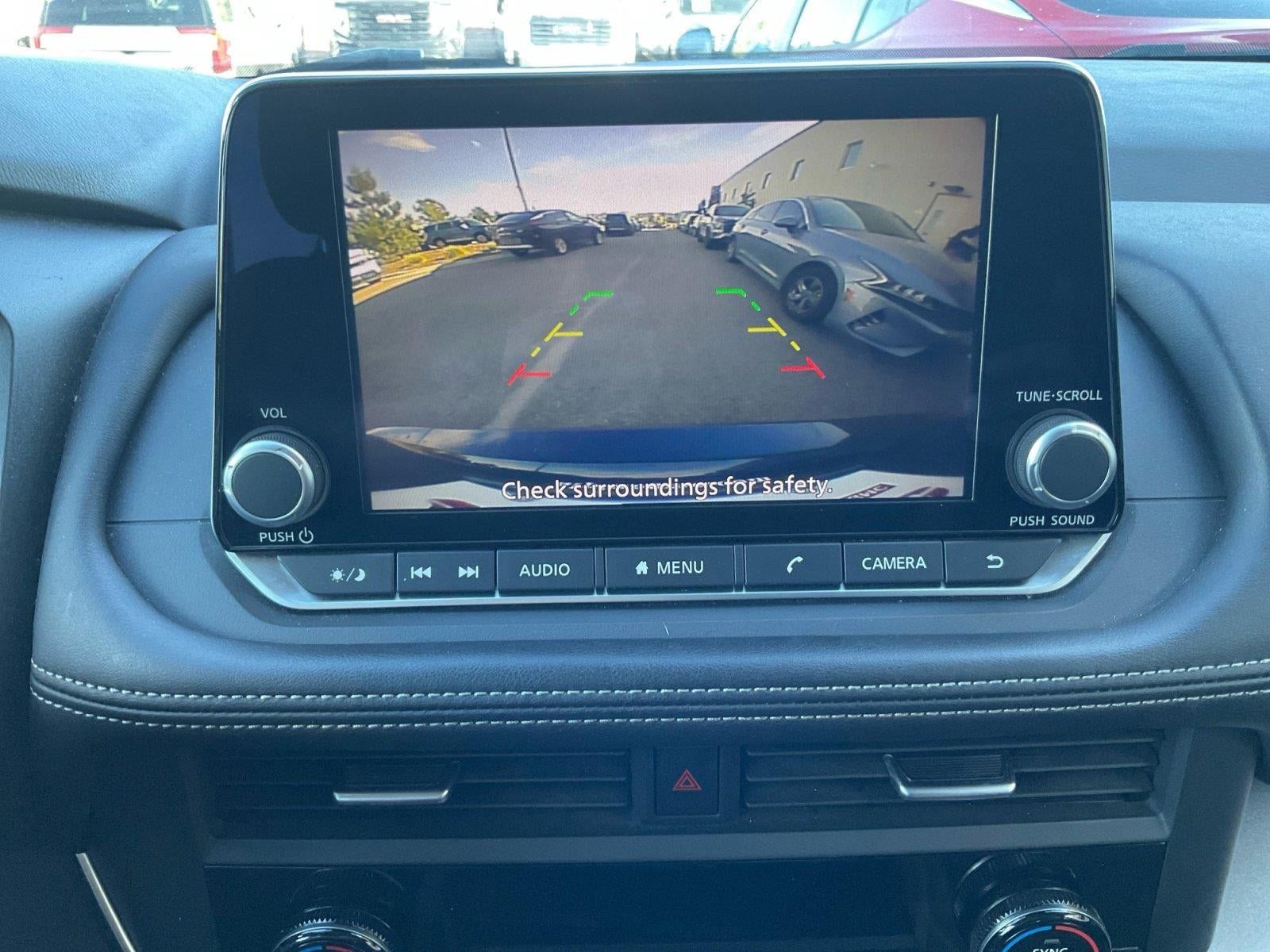 Used 2024 Nissan Rogue SV AWD/4WD image 18