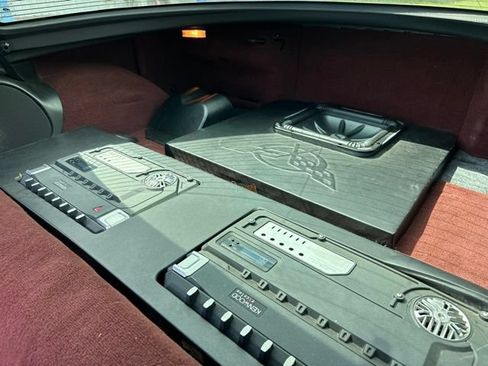 Used 1997 Chevrolet Corvette Coupe RWD image 13