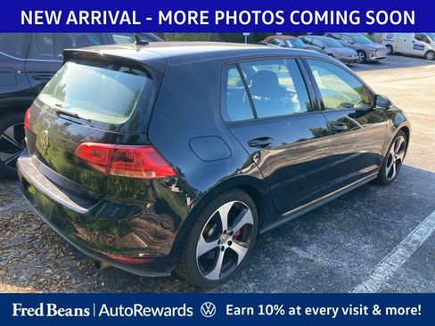 Used 2017 Volkswagen GTI SE FWD image 6