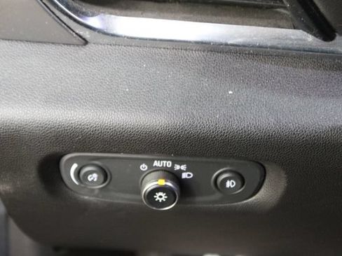 Used 2019 Chevrolet Traverse LT w/ LPO, Blackout Package AWD/4WD image 15
