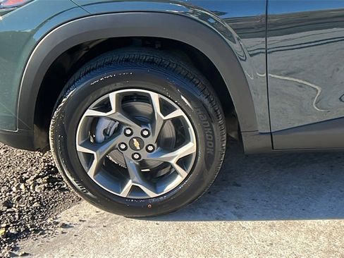 New 2026 Chevrolet Trax LT w/ Driver Confidence Package image 9