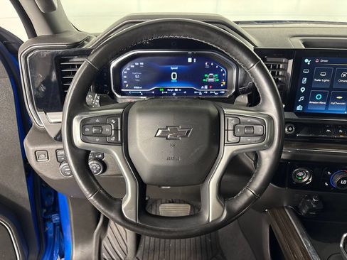 Used 2023 Chevrolet Silverado 1500 RST AWD/4WD image 18