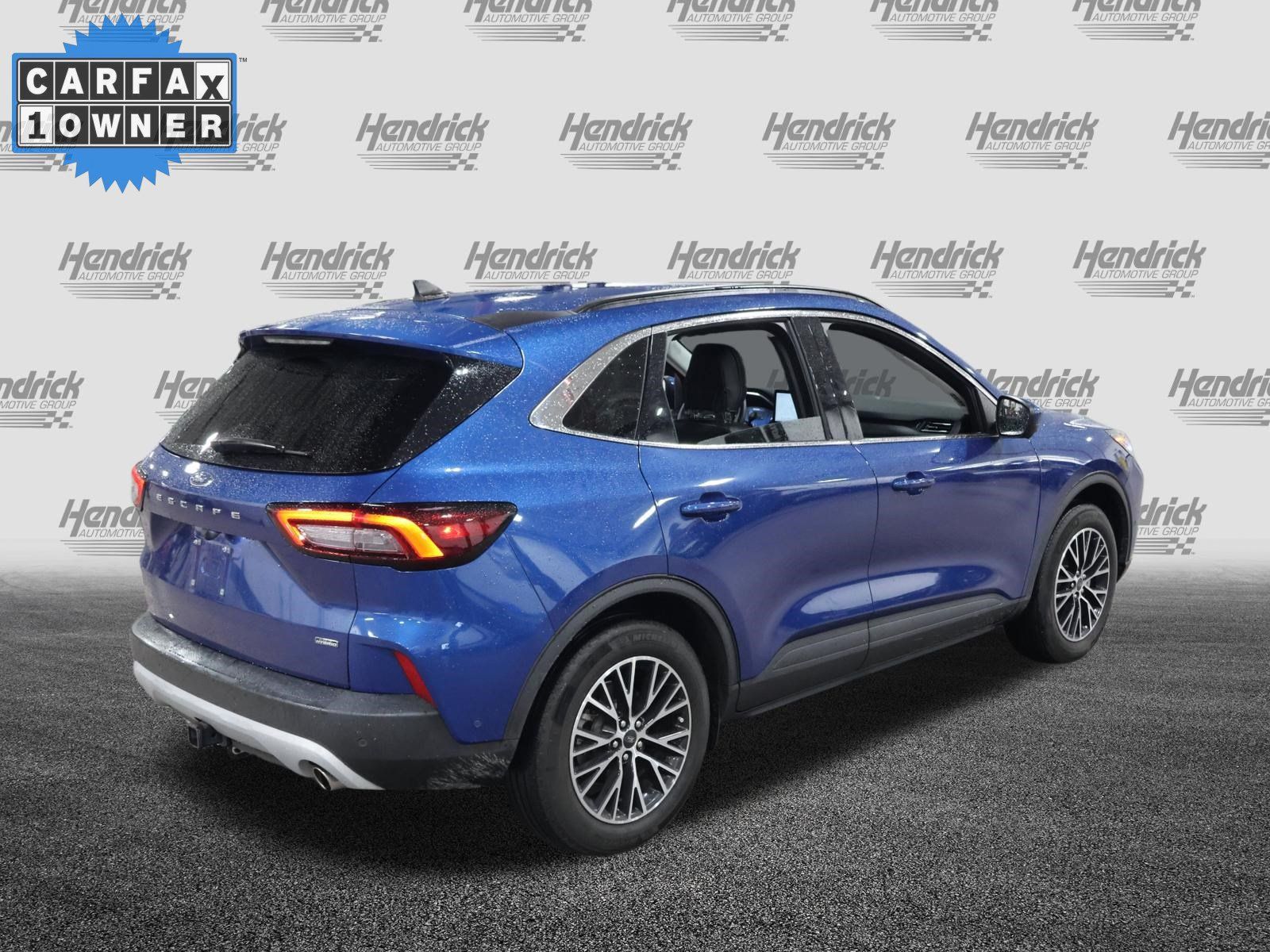 Used 2023 Ford Escape SE w/ PHEV Premium Package FWD image 9