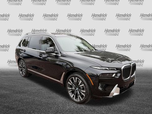 Used 2026 BMW X7 xDrive40i AWD/4WD image 2