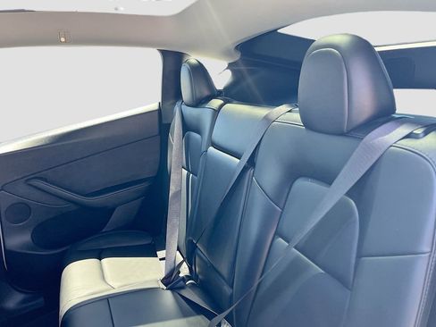 Used 2023 Tesla Model Y Long Range image 25