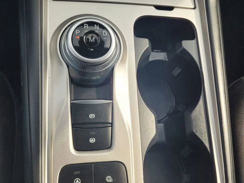 Used 2020 Ford Explorer XLT RWD image 13