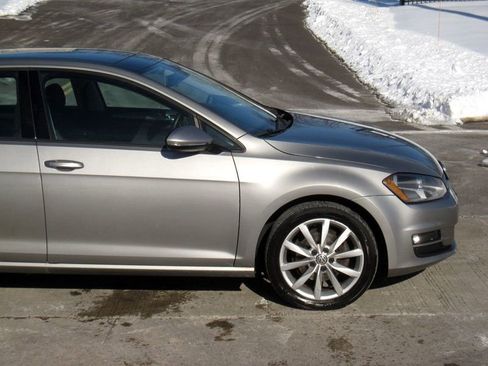 Used 2015 Volkswagen Golf SE image 7