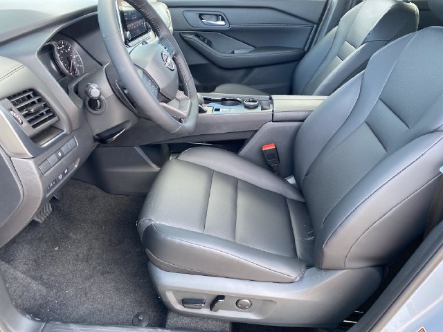 New 2026 Nissan Rogue Dark Armor AWD/4WD image 10