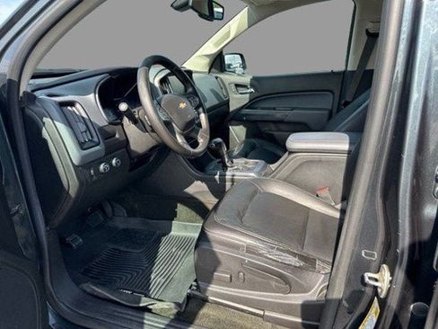 Used 2018 Chevrolet Colorado Z71 AWD/4WD image 10