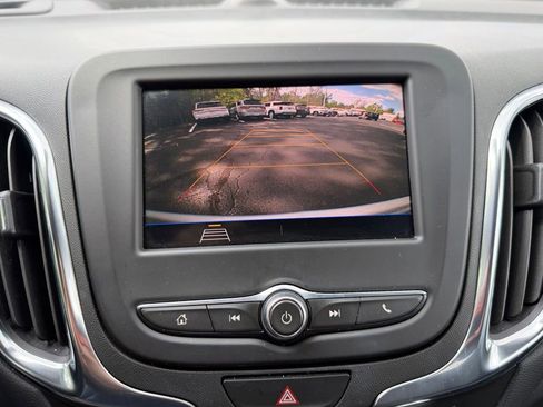 Used 2021 Chevrolet Equinox LT FWD image 15