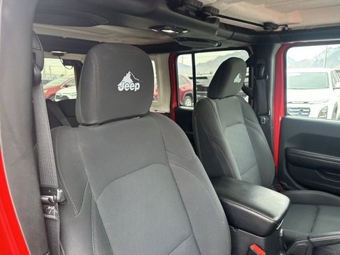 Used 2018 Jeep Wrangler Unlimited Sport S image 23