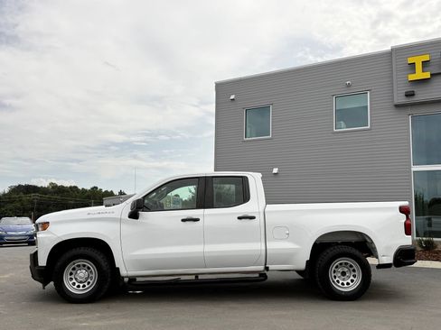 Used 2021 Chevrolet Silverado 1500 W/T w/ Trailering Package RWD image 11