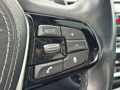 Used 2019 BMW 530i xDrive w/ Convenience Package image 28