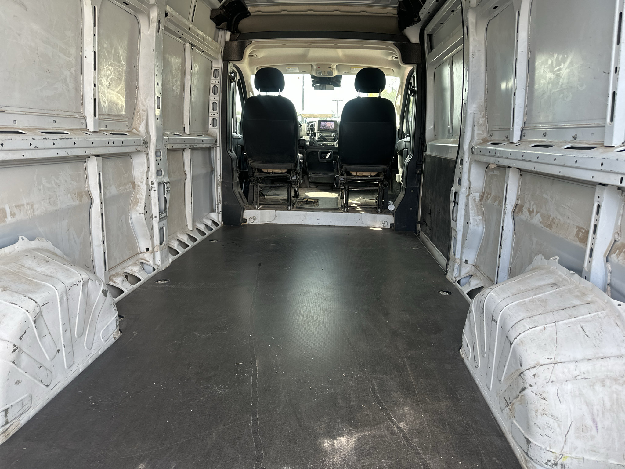 Used 2023 RAM ProMaster 2500 FWD image 4