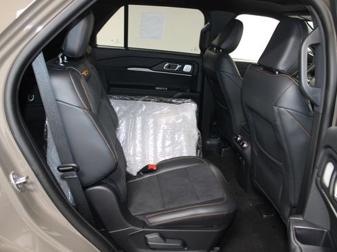 New 2026 Ford Explorer Tremor AWD/4WD image 32