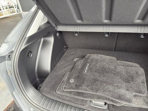 Used 2025 Hyundai Kona SEL image 8