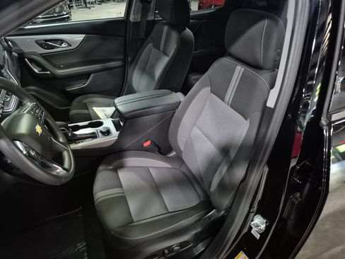 Certified 2025 Chevrolet Blazer LT AWD/4WD image 19