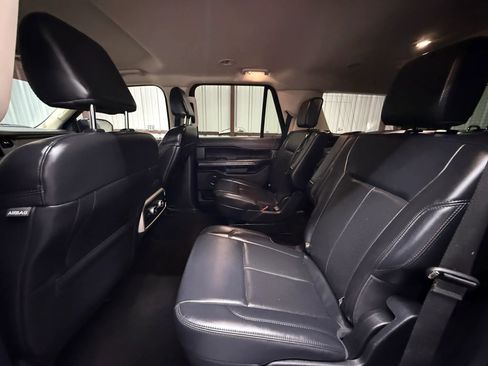 Used 2022 Ford Expedition XLT RWD image 10