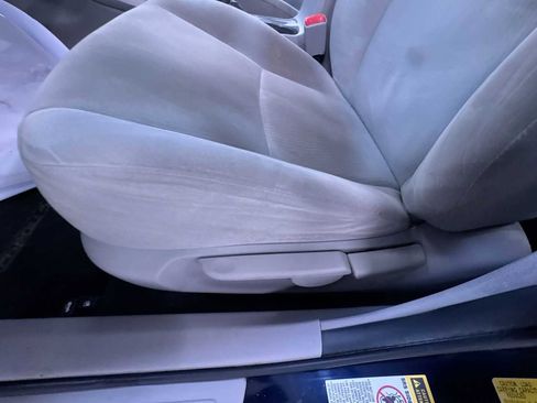 Used 2012 Toyota Corolla LE image 13