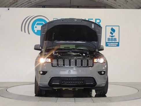 Used 2021 Jeep Grand Cherokee Laredo X RWD image 31
