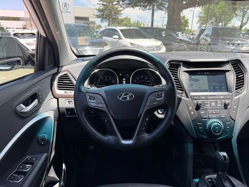 Used 2017 Hyundai Santa Fe Sport AWD/4WD image 2