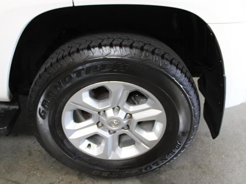 Certified 2023 Toyota 4Runner SR5 Premium image 12