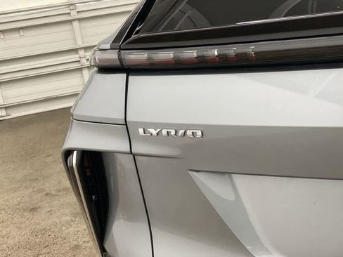 Certified 2025 Cadillac Lyriq Luxury image 10