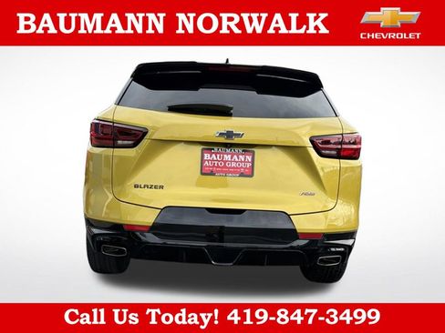 Used 2023 Chevrolet Blazer RS FWD image 6
