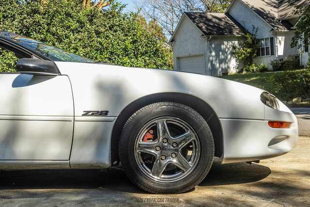 Used 1998 Chevrolet Camaro Z28 w/ Preferred Equipment Group 2 RWD image 10