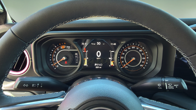 Used 2026 Jeep Wrangler Unlimited Sahara AWD/4WD image 16