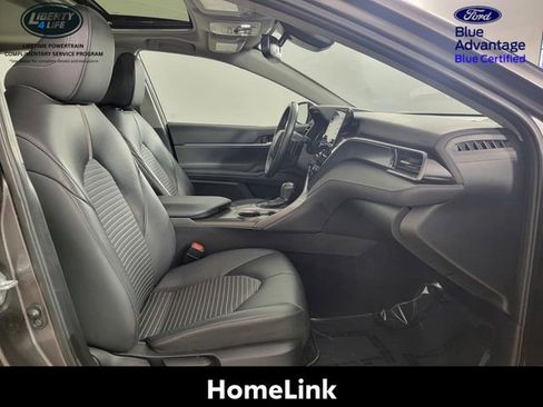 Used 2024 Toyota Camry SE w/ Convenience Package FWD image 18