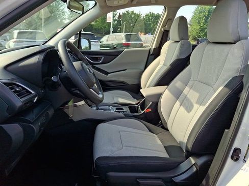 Used 2022 Subaru Forester AWD/4WD image 17