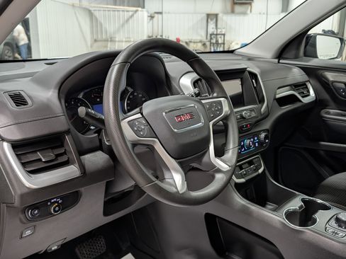 Used 2023 GMC Terrain SLE w/ Driver Convenience Package AWD/4WD image 16