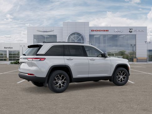 New 2025 Jeep Grand Cherokee Limited w/ MOPAR Finishing Package image 5