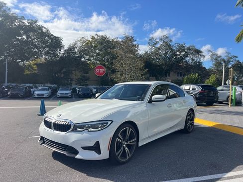 Used 2020 BMW 330i Sedan w/ Convenience Package image 11