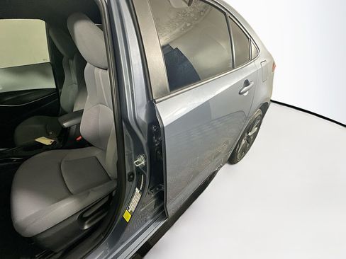 Used 2024 Toyota Corolla SE FWD image 12
