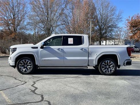 Used 2023 GMC Sierra 1500 Denali w/ Denali Reserve Package image 2