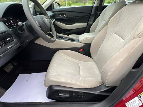 Certified 2024 Honda Accord EX image 22