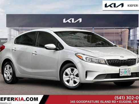 Used 2018 Kia Forte LX image 1