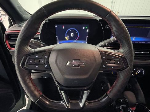 Used 2024 Chevrolet TrailBlazer RS w/ Driver Confidence Package image 33