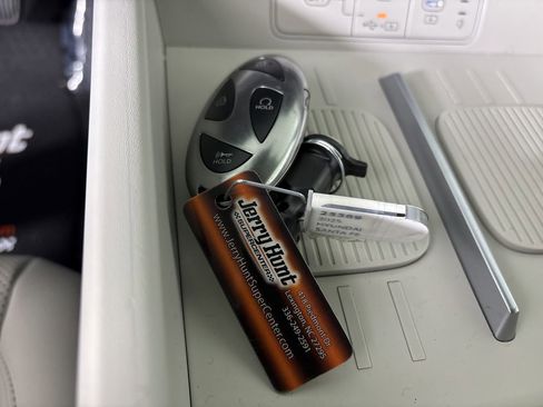 Used 2025 Hyundai Santa Fe SEL image 17