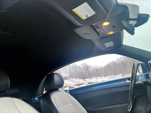 Used 2017 Volkswagen Beetle 1.8T SEL image 17